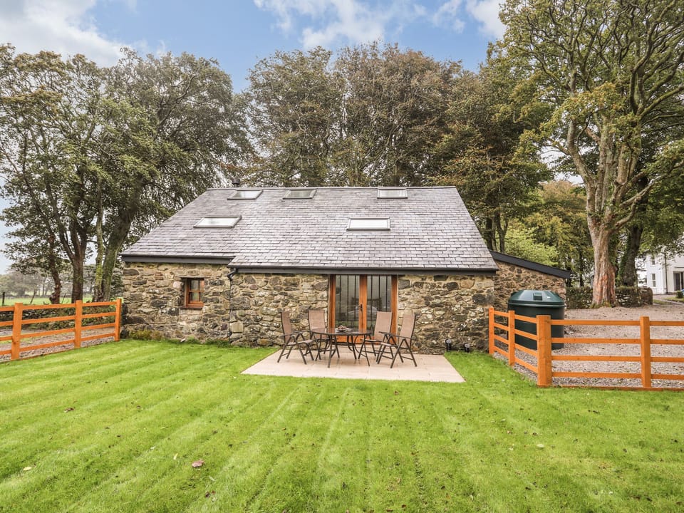 Cottage | Interior