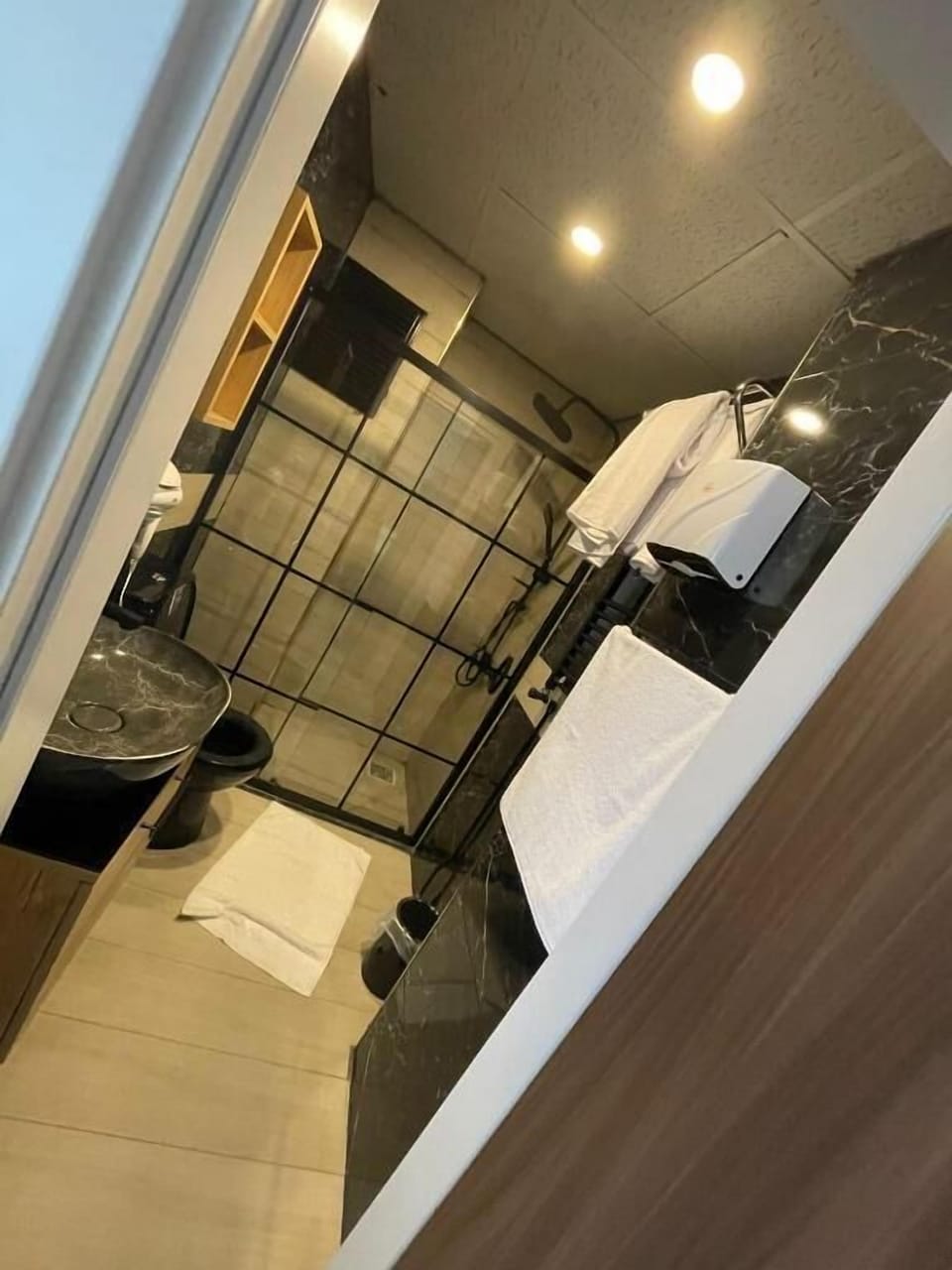 Coffee/tea maker