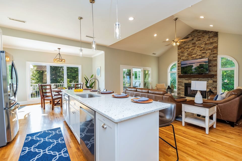 Open Floor Plan, Main Floor Kitchen & Living Room