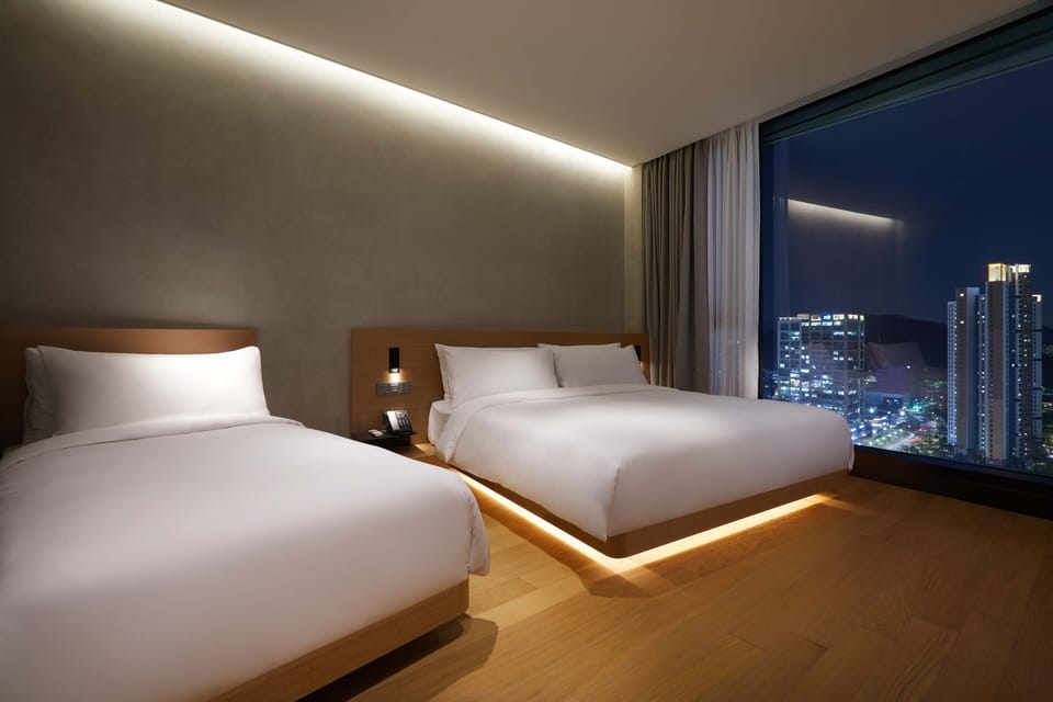 In-room safe, blackout drapes, soundproofing, WiFi (free)
