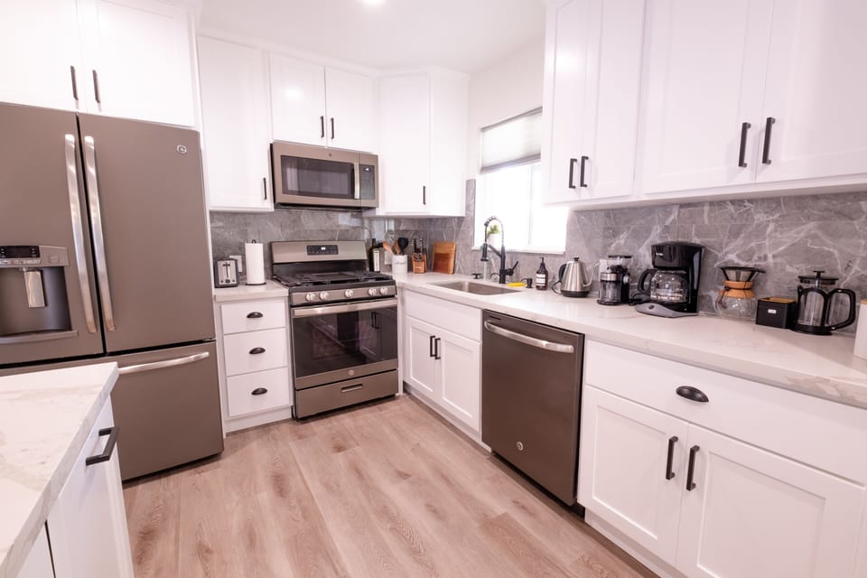 Newly remodeled kitchen stocked with all the essentials.