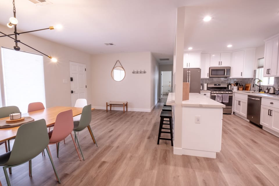 Spacious entry