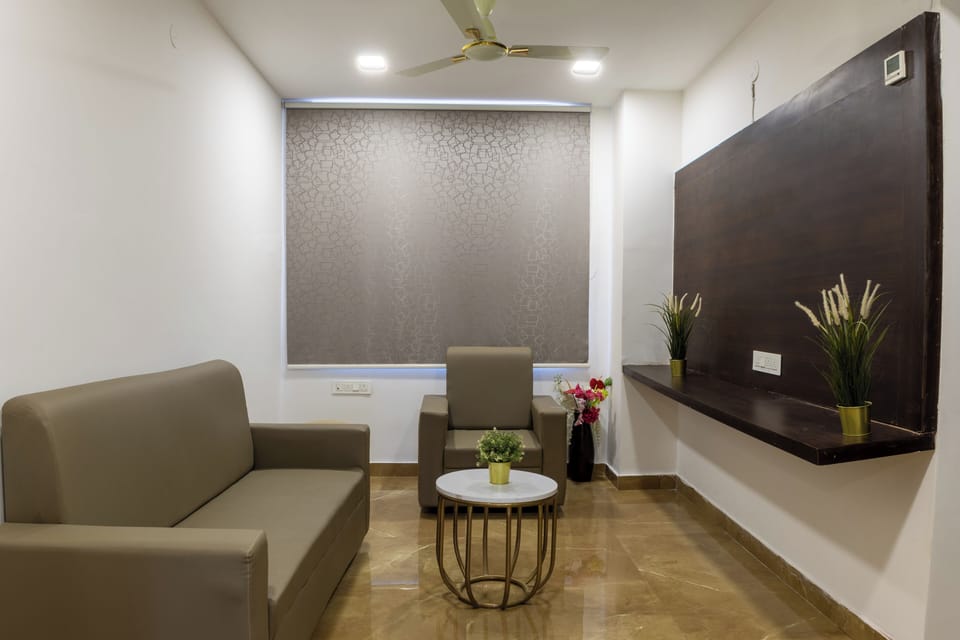 Luxury Double Room | In-room dining