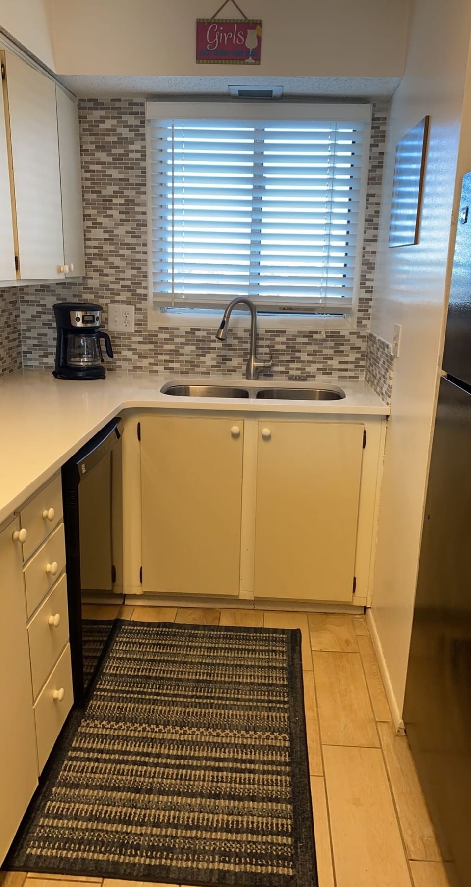 Kitchen - new tile backsplash, sink and faucet in 2021