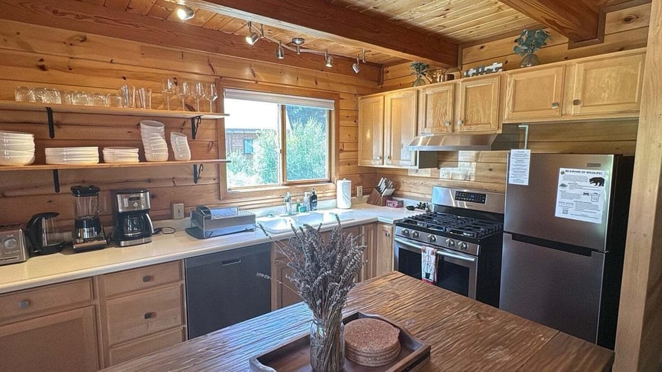 Full Kitchen