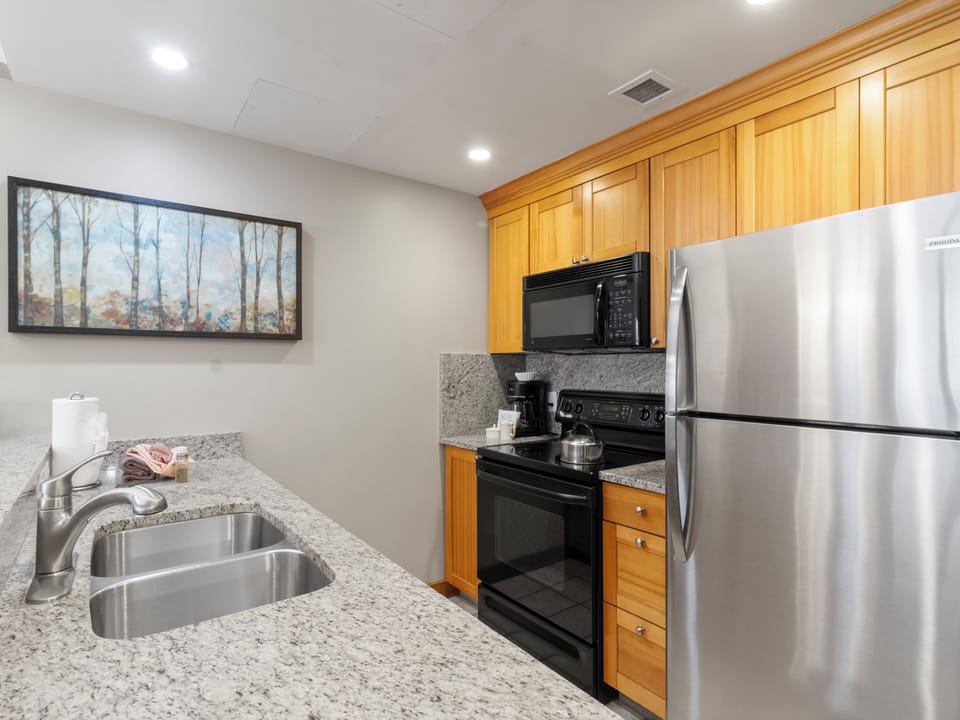 Full Kitchen