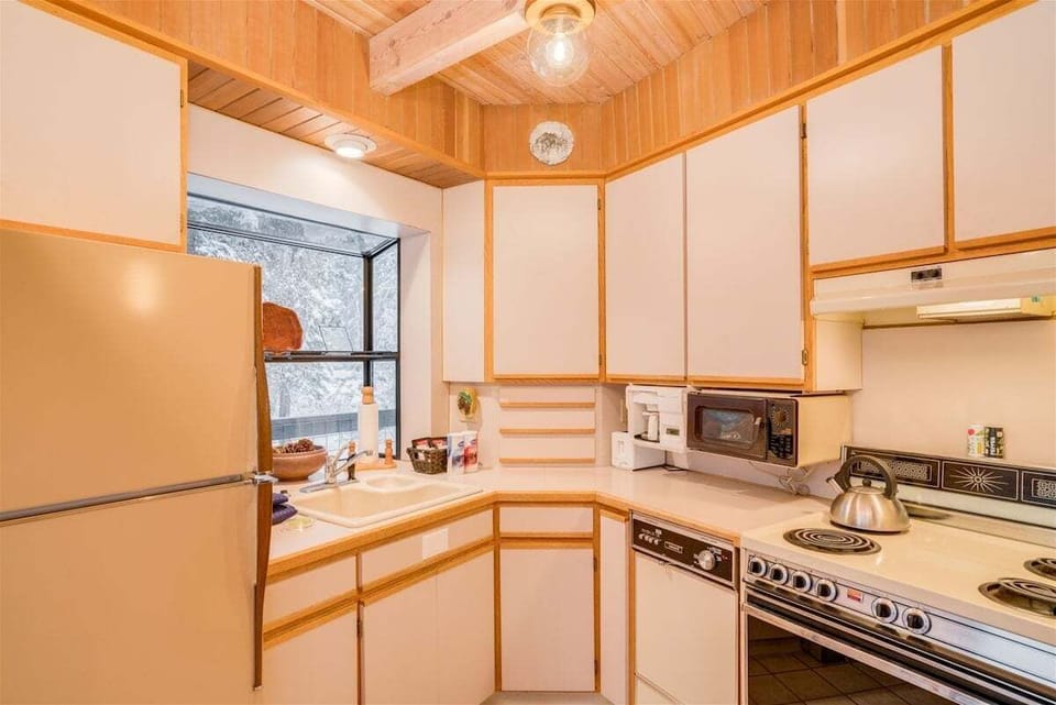 Prepare a gourmet meal in the full kitchen