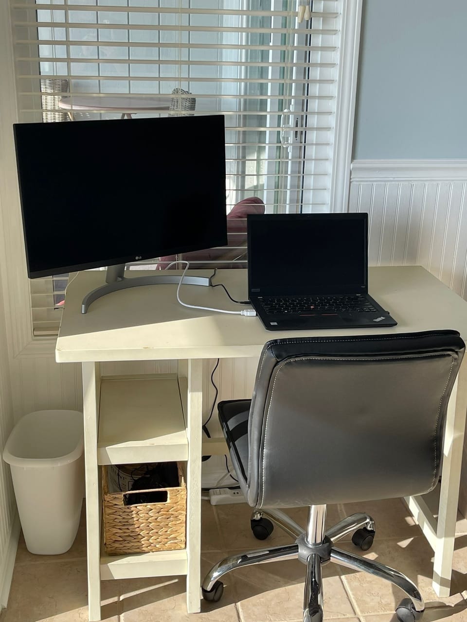 Work station, monitor and laptop not provided
