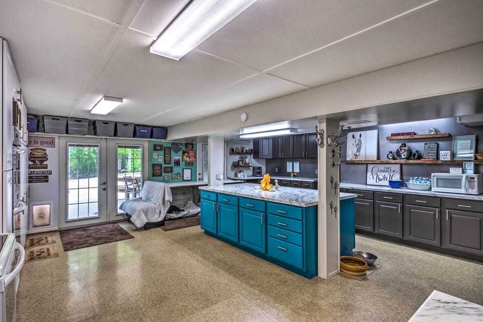 Fully Equipped Kitchen | Cooking Basics | Toaster