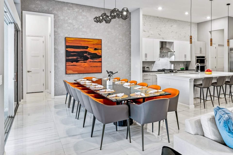 Dining Room *Highlight*