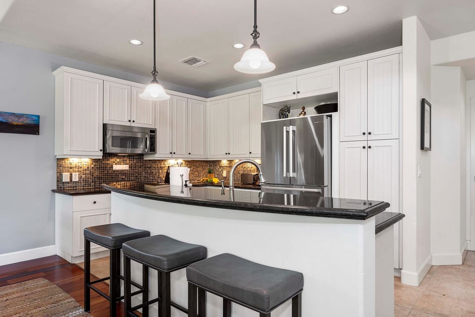 Breakfast bar with comfortable and contemporary bar stools