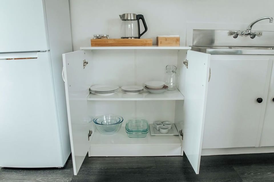 Fully kitted out kitchen - pots, pans, cutlery, crockery etc.,