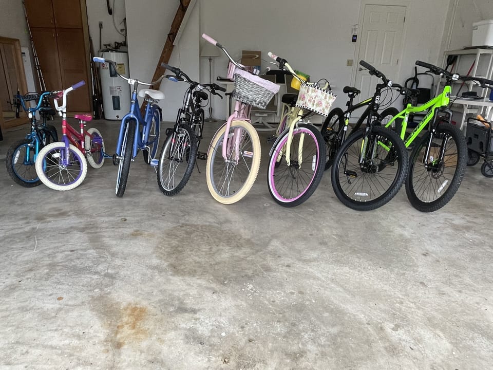6 brand new bikes as of Oct 2022 + 2 toddler size bikes, one w/ training wheels.