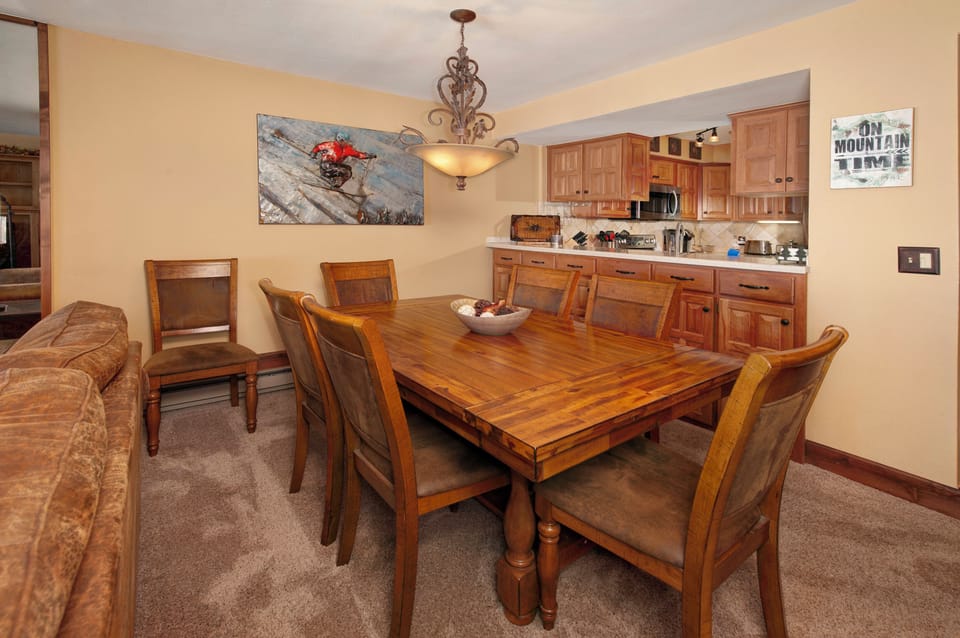 Dining room off in between kitchen and living area.