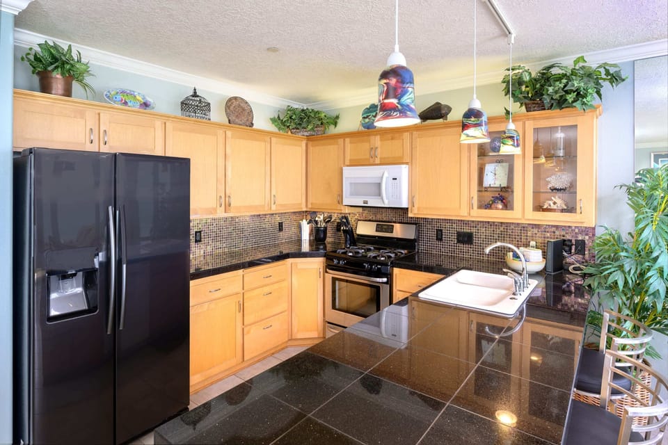 Paradise Regained, Amazingly Well-Equipped Kitchen
