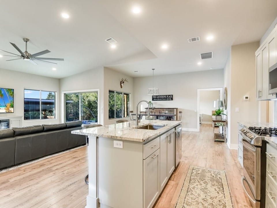 Open floor plan great for entertaining.