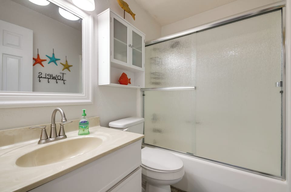 Full Bathroom