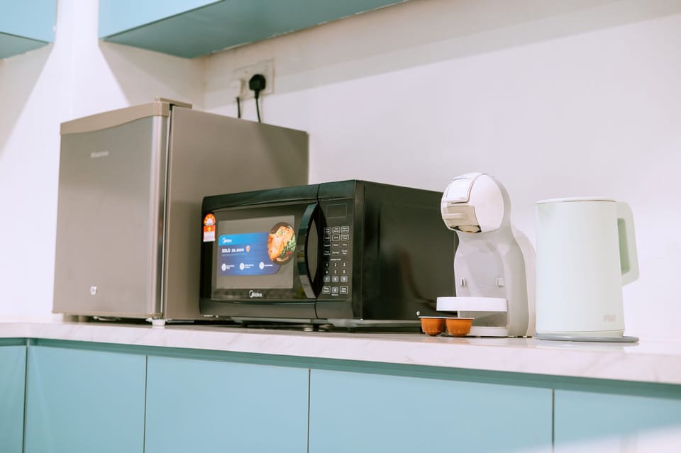 Superior Studio Suite | Private kitchen | Mini-fridge, electric kettle