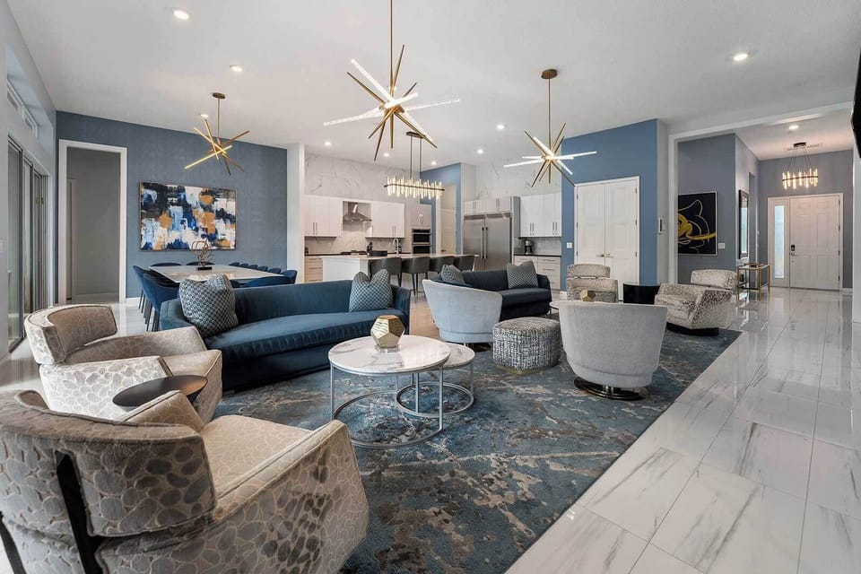 Living Room *Highlight*