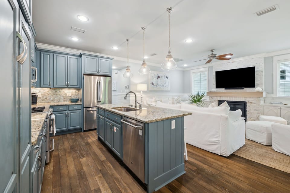 Fully Equipped Chef's Kitchen