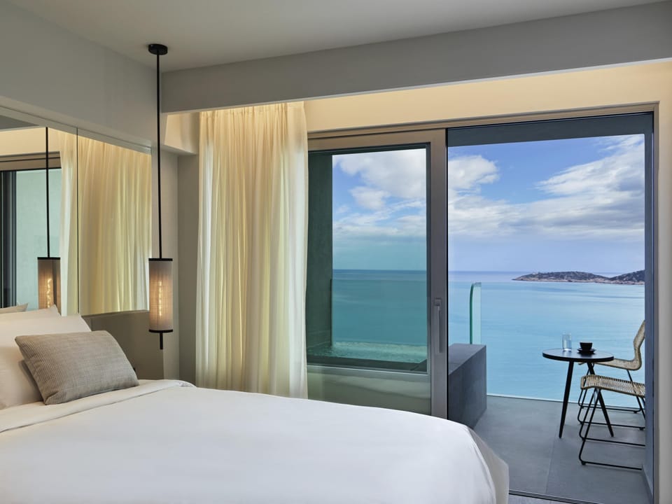 Deluxe Stunning Plunge Pool, Sea View | Hypo-allergenic bedding, minibar, in-room safe, blackout drapes