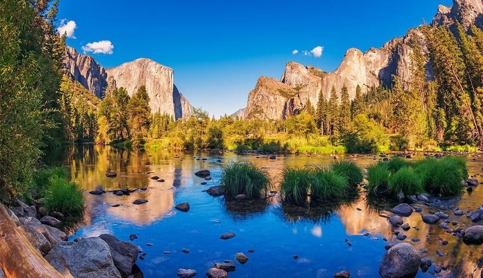 60 minutes to Yosemite National Park