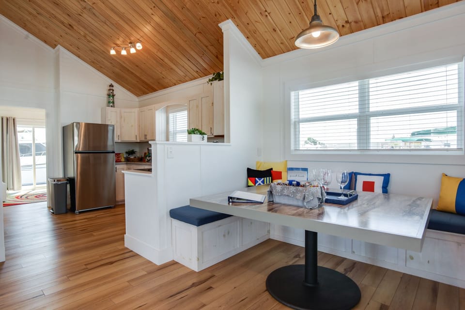 Open plan living/dining/kitchen area