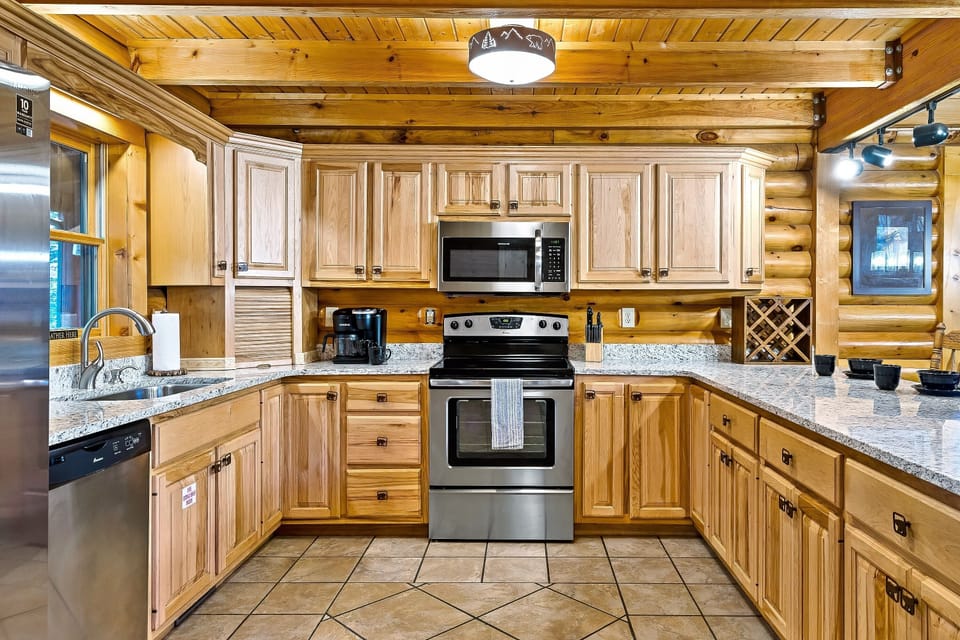 Fully equipped kitchen 