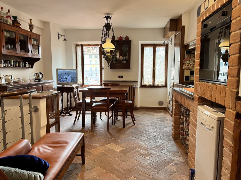Traditional Apartment | Private kitchen