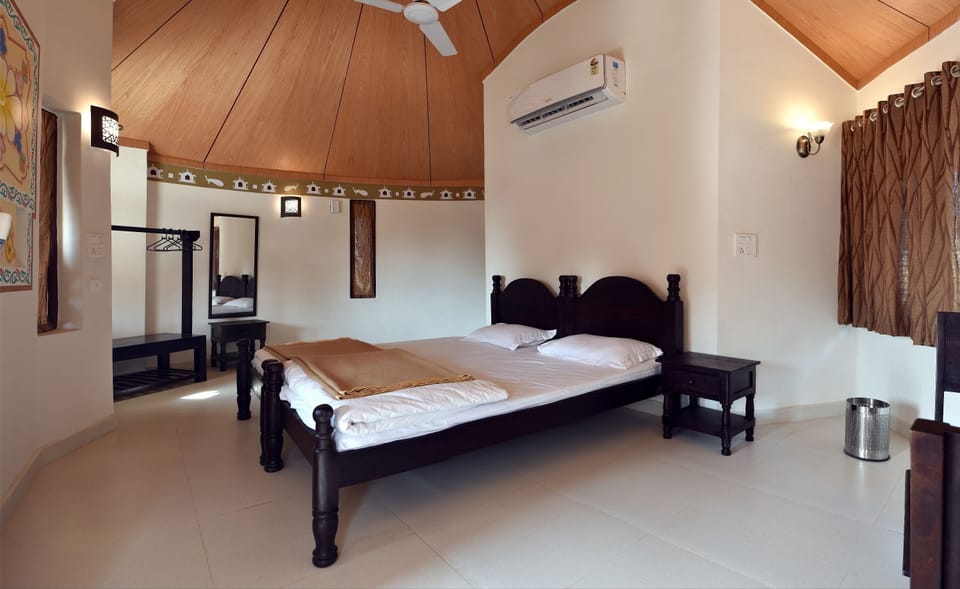 Traditional Room | In-room safe, bed sheets, wheelchair access