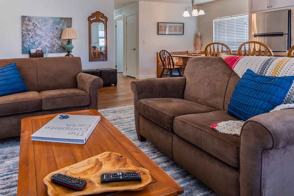 Living Room - Comfy Living Room