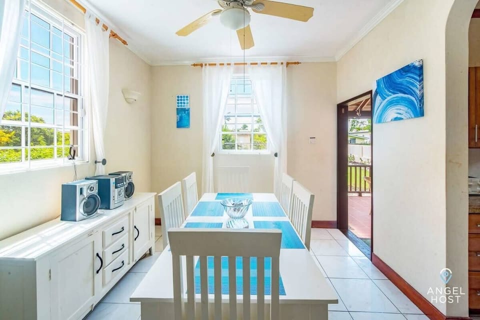 Bright & airy dining room for sit-down dinner moments