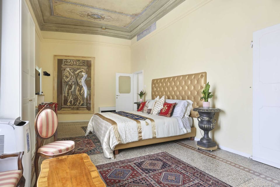 Basic Apartment, 1 Double Bed with Sofa bed | 1 bedroom, laptop workspace, iron/ironing board, bed sheets