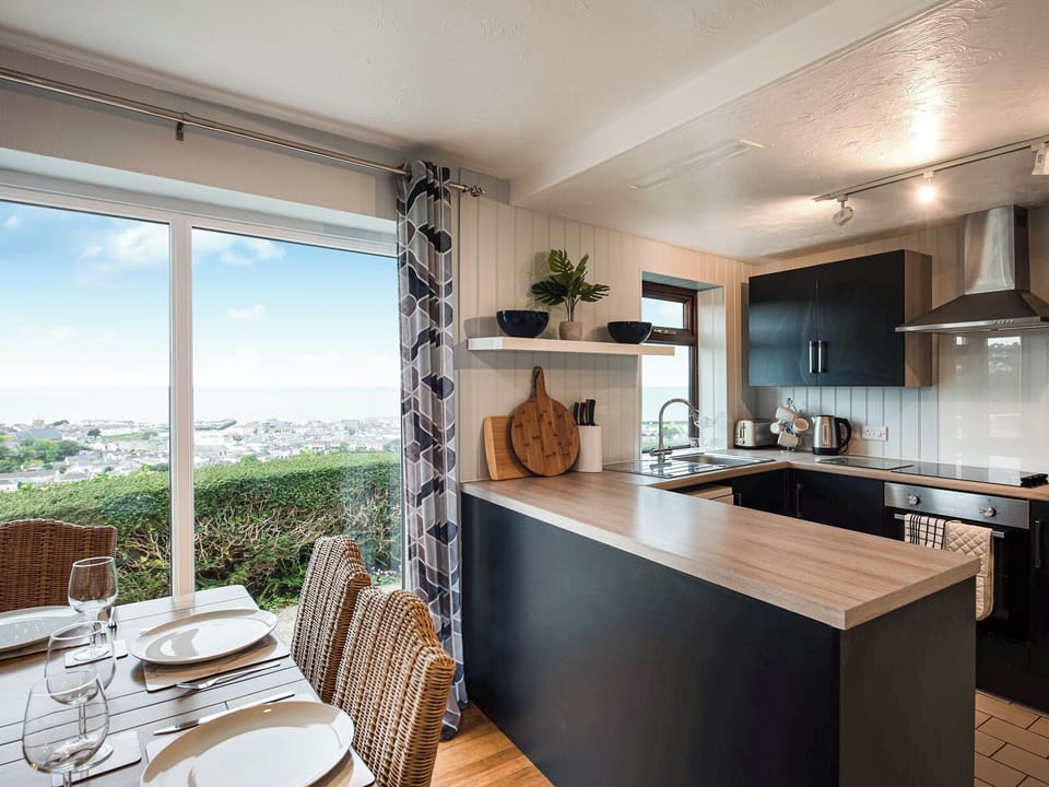 Kitchen/diner | Frondeg, Aberaeron