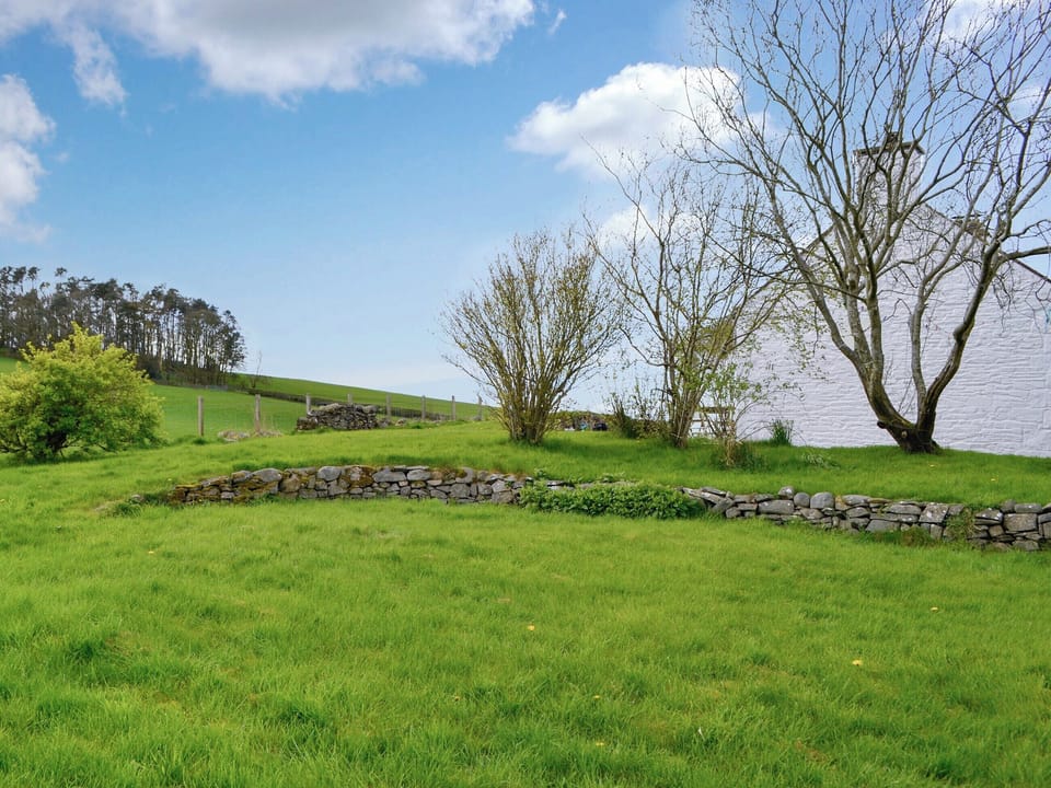 Surrounding area | Field Cottage, Castle Douglas