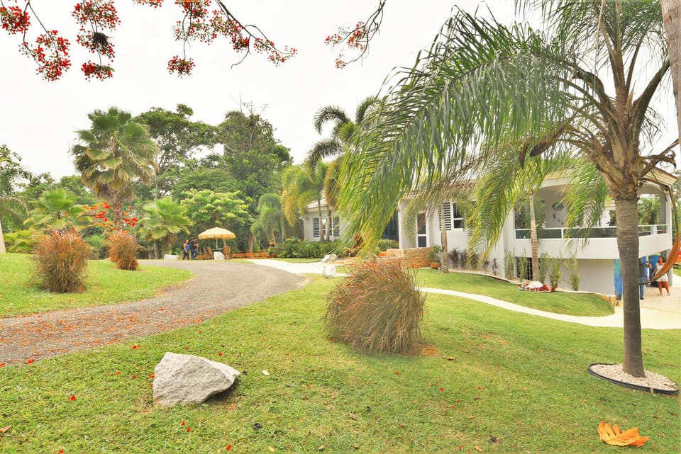 This is your villa, 6 fully equipped apartments, can be connected internally