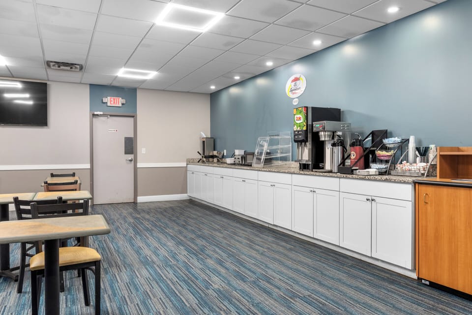 Free daily on-the-go breakfast