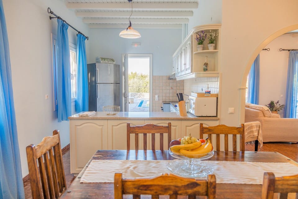 Dining Room, Kitchen