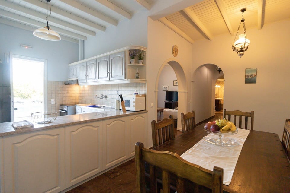 Dining Room, Kitchen