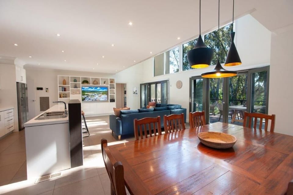 Kitchen and living