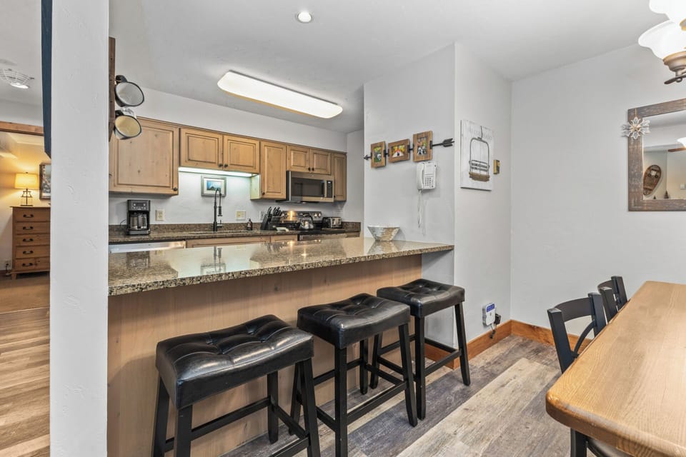 Bar Seating for 3