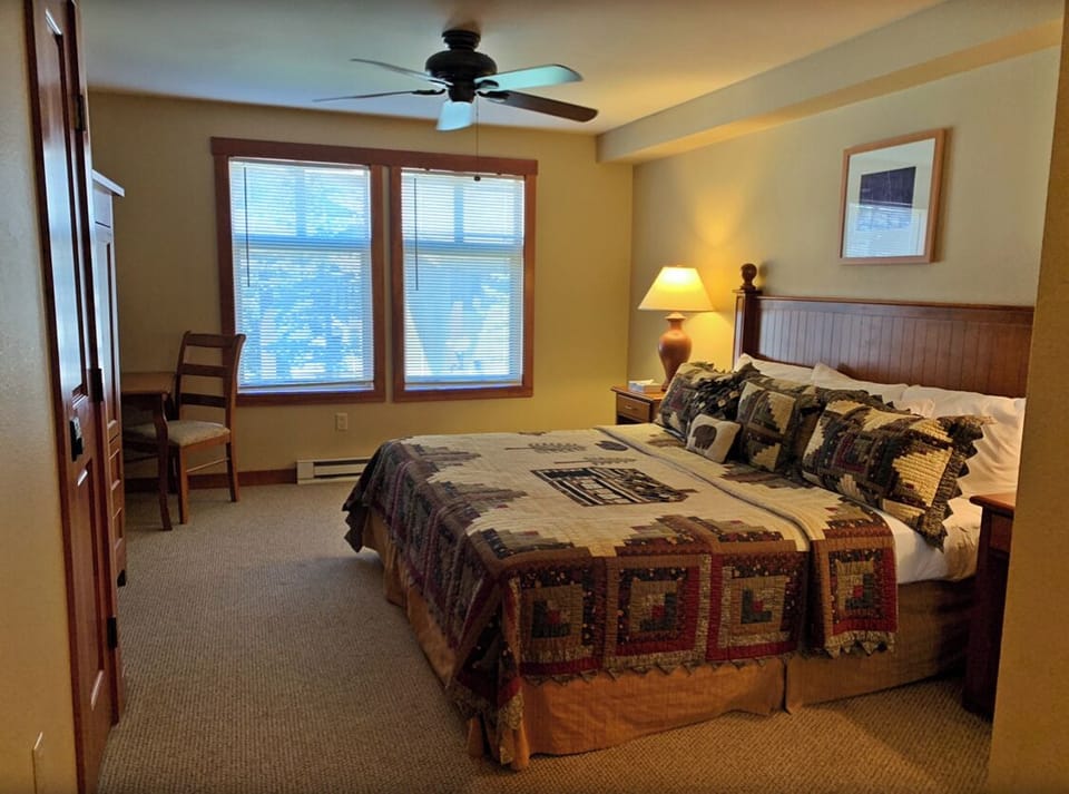 Guest Bedroom with Queen Bed