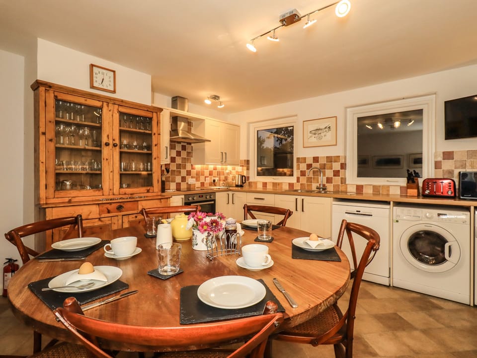 Cottage | Interior
