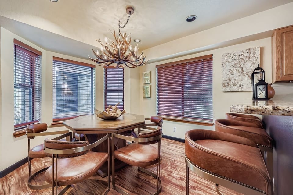 Townhome, 4 Bedrooms | Dining