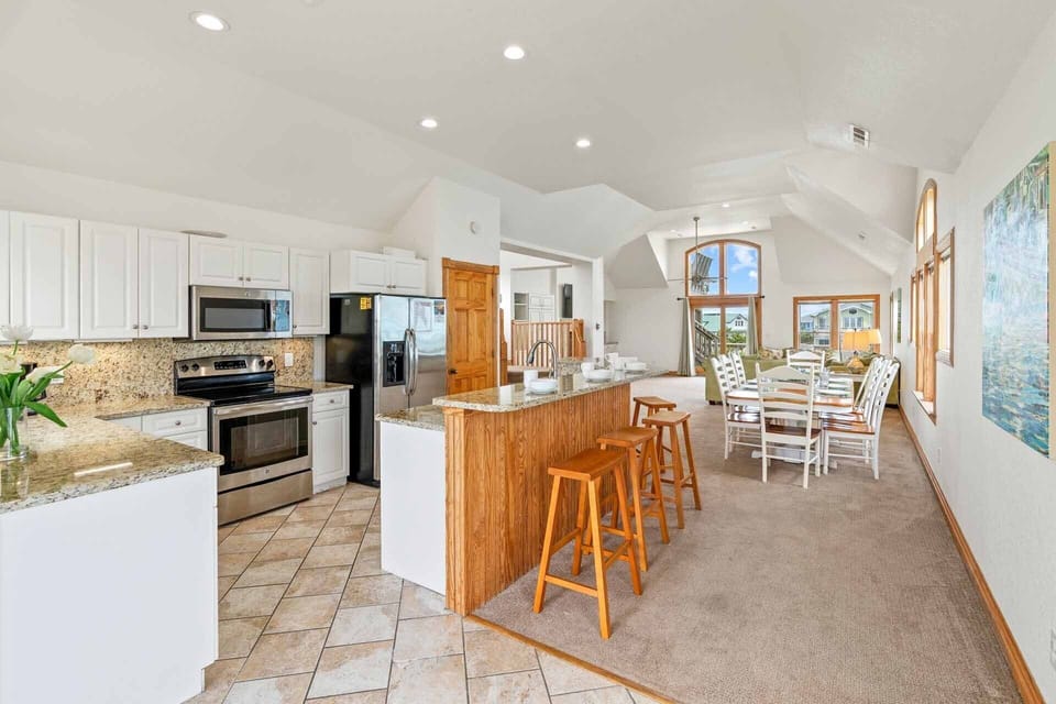 Surf-or-Sound-Realty-984-Momma's-Pearl-Kitchen-2