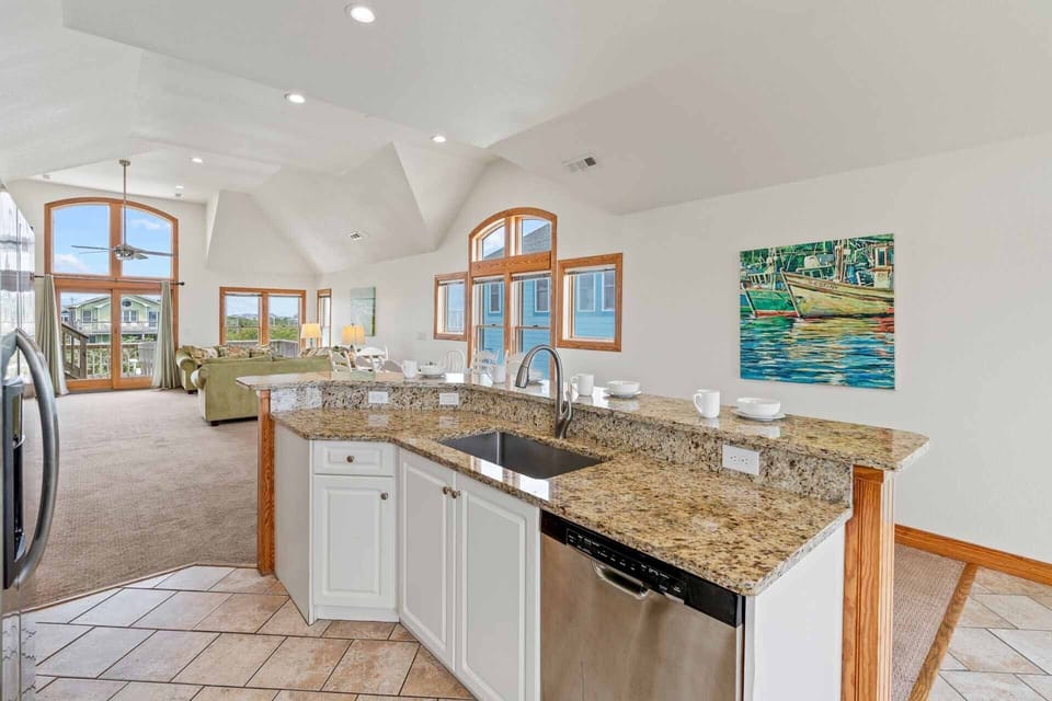 Surf-or-Sound-Realty-984-Momma's-Pearl-Kitchen-3