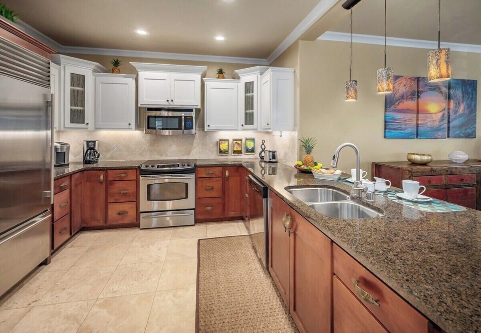 Regency Villas 213 Stainless Steel Appliances