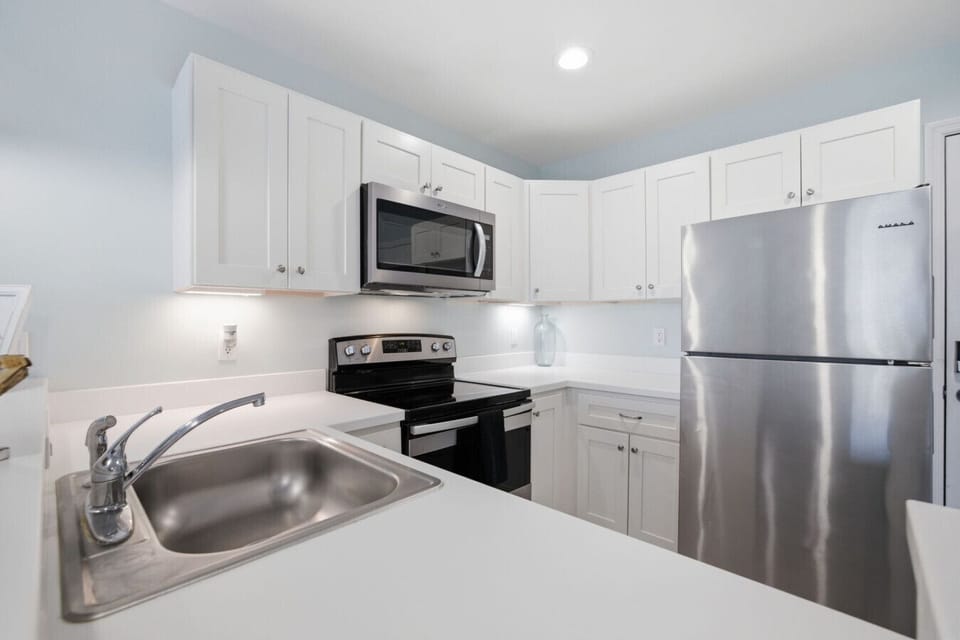 Fully Equipped Kitchen for Easy Meals
