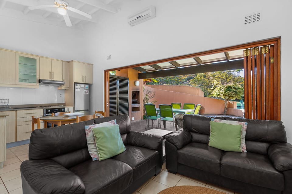 Classic Villa | Living area | Flat-screen TV, table tennis
