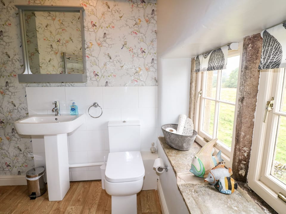 The Farmhouse Cottage in Derbyshire Dales District